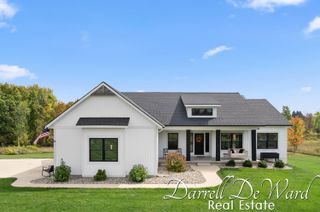 4880 Oaklee Lane SE, Caledonia, MI 49316