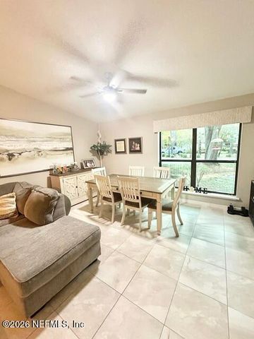 10413 BIGTREE Circle E 10413, Jacksonville, FL 32257