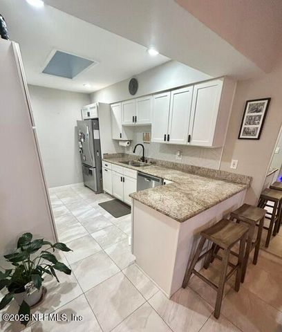 10413 BIGTREE Circle E 10413, Jacksonville, FL 32257