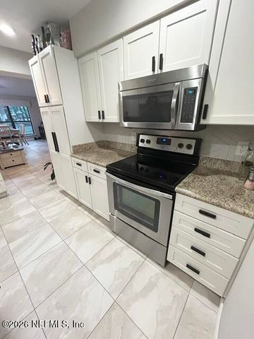 10413 BIGTREE Circle E 10413, Jacksonville, FL 32257