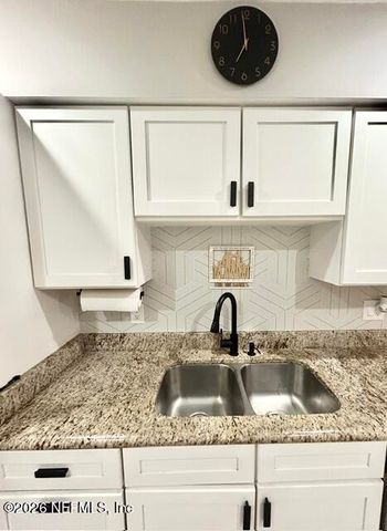 10413 BIGTREE Circle E 10413, Jacksonville, FL 32257