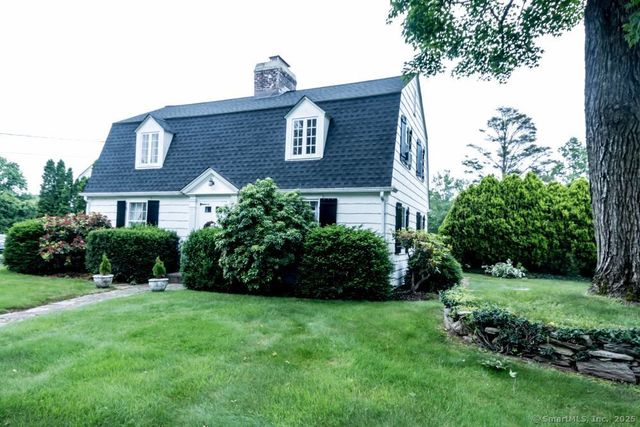 453 Chestnut Hill Road, Glastonbury, CT 06033
