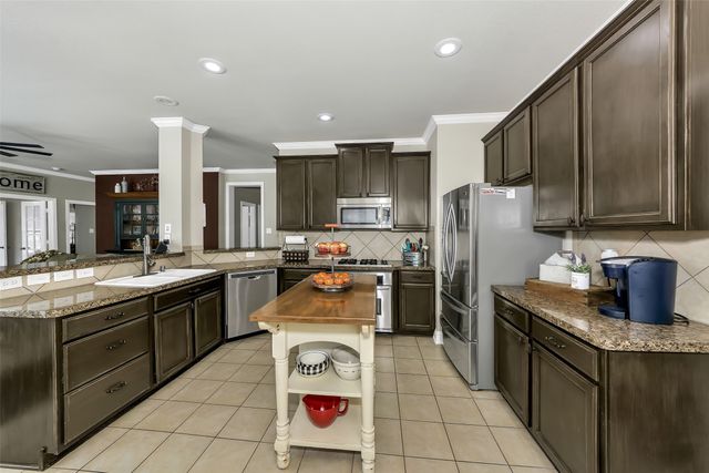 9705 Forney Trail, Fort Worth, TX 76244