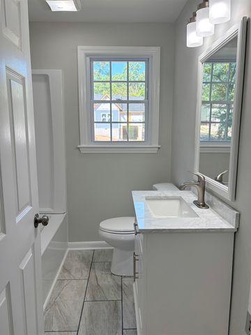 516 Pennwood Drive, Spartanburg, SC 29306