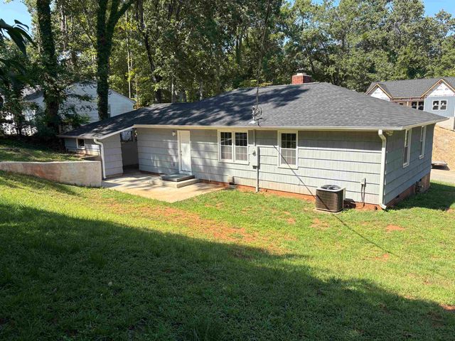 516 Pennwood Drive, Spartanburg, SC 29306