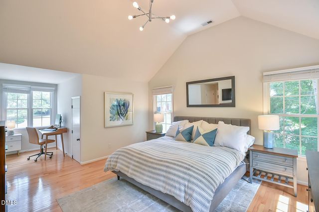 112 Dairy Court, Chapel Hill, NC 27516