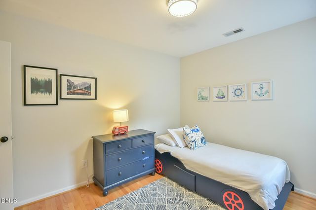 112 Dairy Court, Chapel Hill, NC 27516