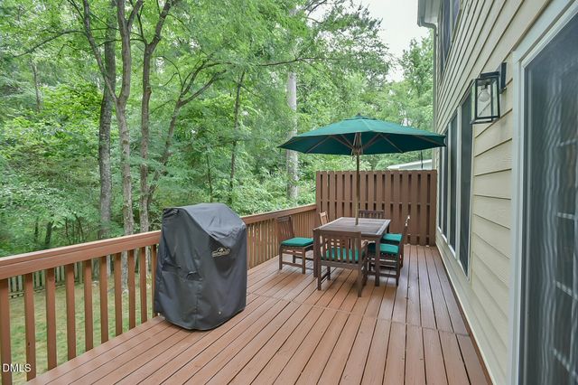 112 Dairy Court, Chapel Hill, NC 27516