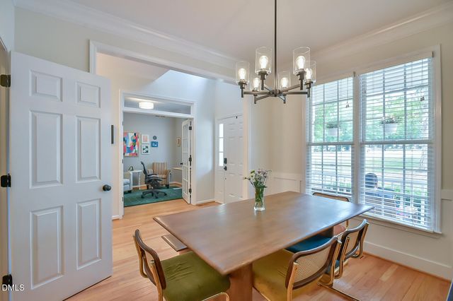 112 Dairy Court, Chapel Hill, NC 27516