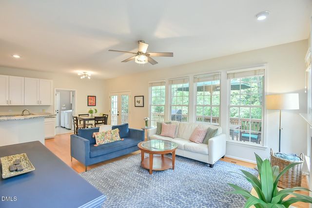 112 Dairy Court, Chapel Hill, NC 27516
