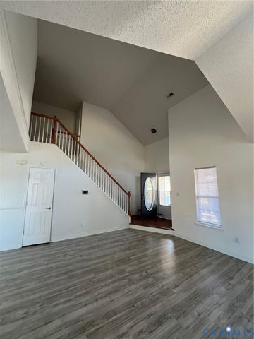 3802 Jamestown Dr, Hopewell, VA 23860