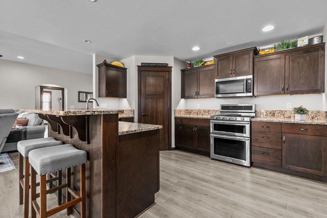 2712 W FALLEN OAK DRIVE, Appleton, WI 54913