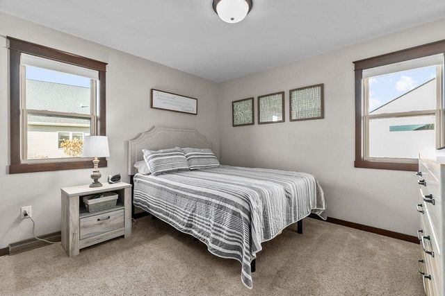 2712 W FALLEN OAK DRIVE, Appleton, WI 54913