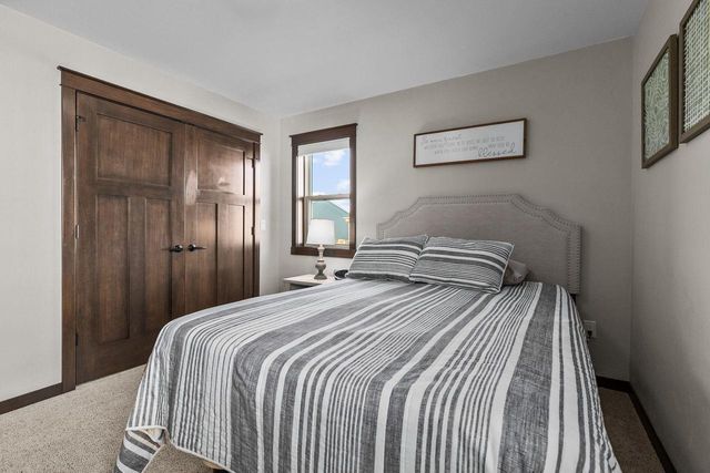 2712 W FALLEN OAK DRIVE, Appleton, WI 54913