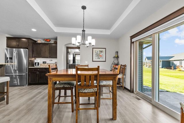 2712 W FALLEN OAK DRIVE, Appleton, WI 54913