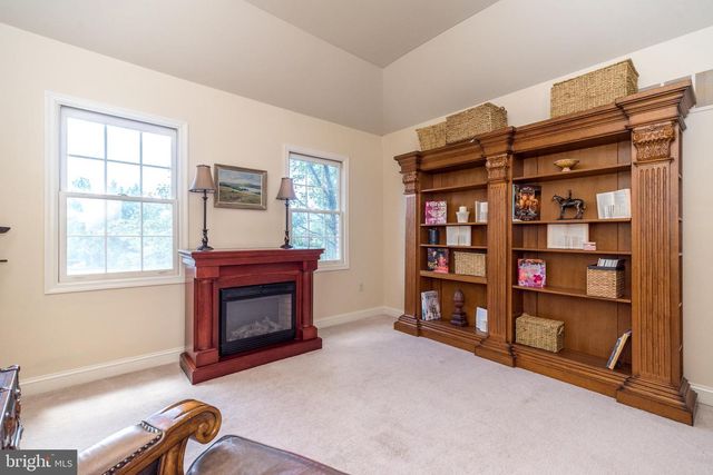 103 BAILEY DR, North Wales, PA 19454