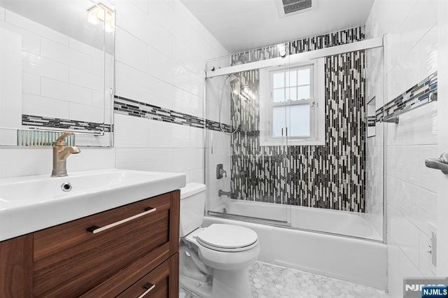 175 Manning Avenue, River Edge, NJ 07661