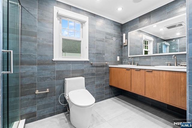 175 Manning Avenue, River Edge, NJ 07661