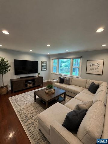 175 Manning Avenue, River Edge, NJ 07661