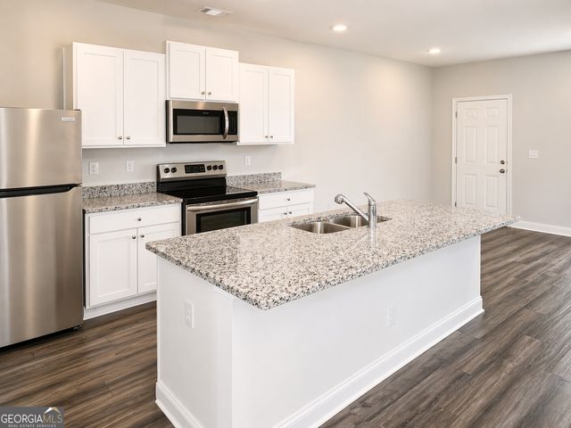 373 Oakwood Drive NW 53, Milledgeville, GA 31061