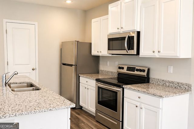 373 Oakwood Drive NW 53, Milledgeville, GA 31061