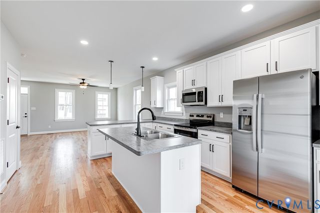 2704 Selden St, Richmond, VA 23223