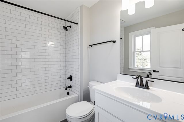 2704 Selden St, Richmond, VA 23223