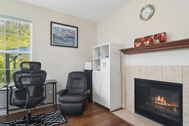 2313 Avalon Drive, Buffalo Grove, IL 60089
