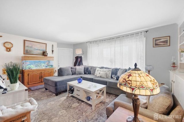 1033 Clinton Avenue, South Plainfield, NJ 07080