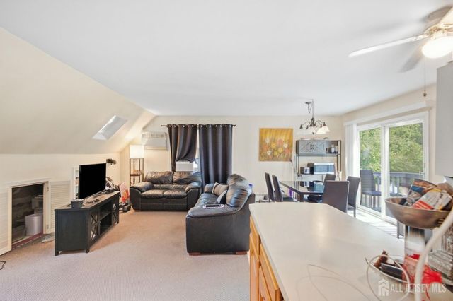 1033 Clinton Avenue, South Plainfield, NJ 07080
