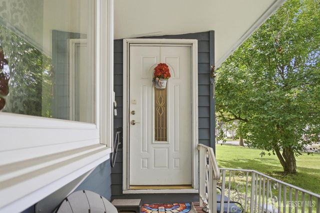 1033 Clinton Avenue, South Plainfield, NJ 07080