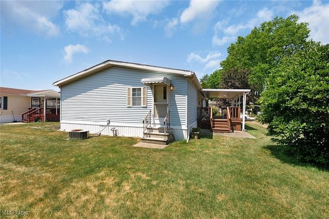 3 Fiddlesticks, Olmsted Twp, OH 44138