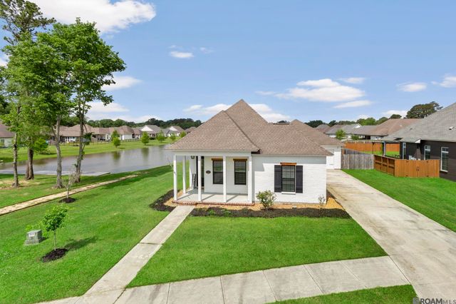 8326 Sully Dr, Baton Rouge, LA 70818