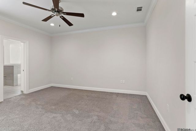 8326 Sully Dr, Baton Rouge, LA 70818