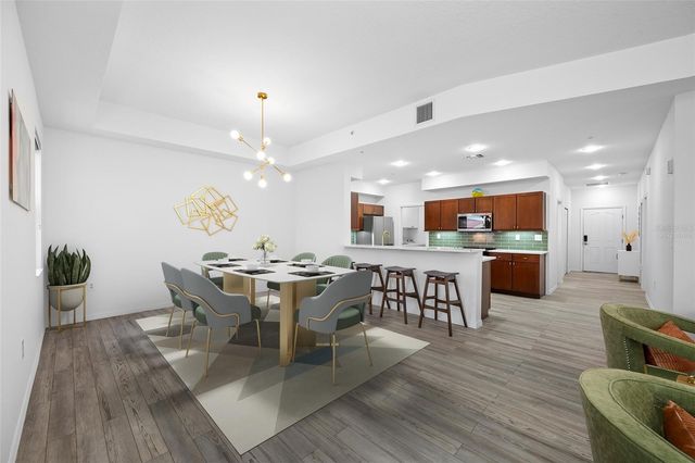 642 WELLS COURT 402, Clearwater, FL 33756