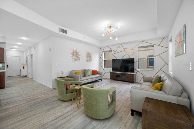 642 WELLS COURT 402, Clearwater, FL 33756