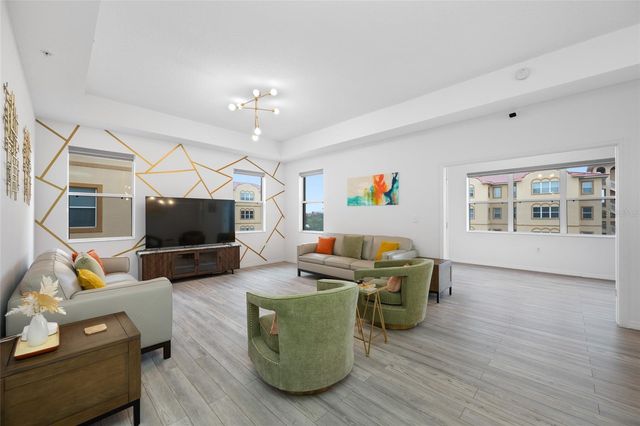 642 WELLS COURT 402, Clearwater, FL 33756