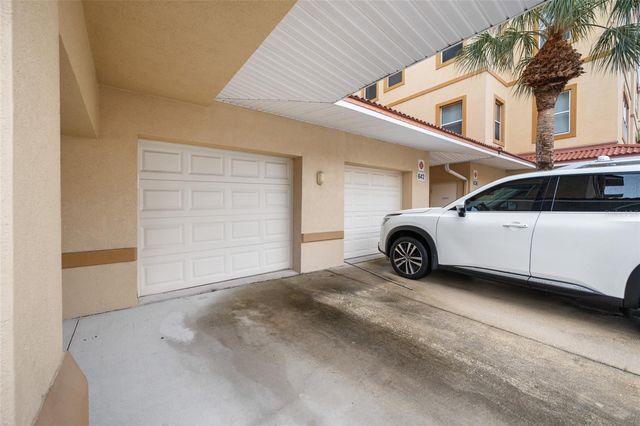 642 WELLS COURT 402, Clearwater, FL 33756