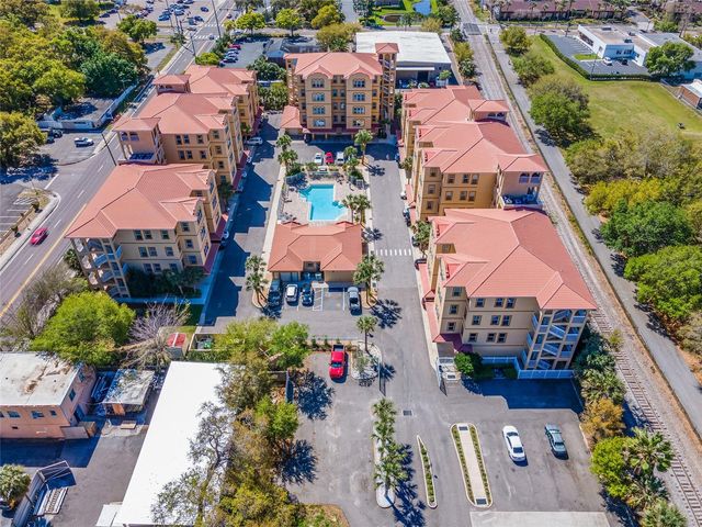 642 WELLS COURT 402, Clearwater, FL 33756