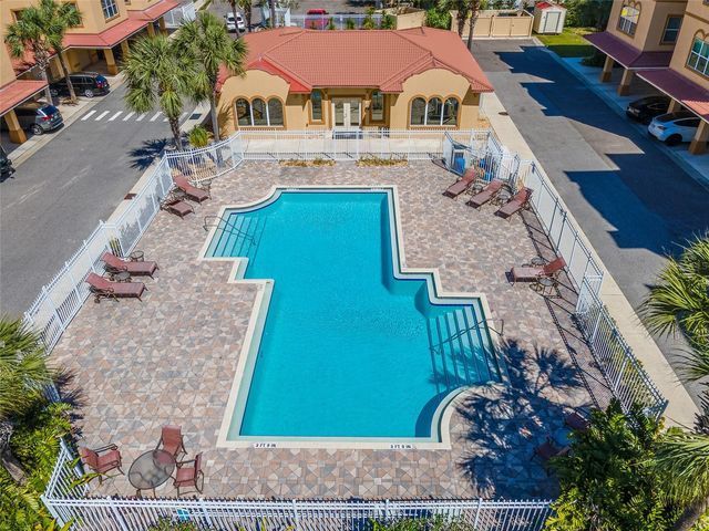642 WELLS COURT 402, Clearwater, FL 33756