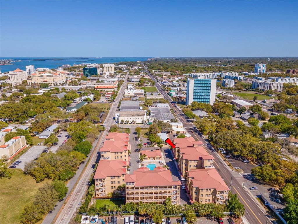642 WELLS COURT 402, Clearwater, FL 33756