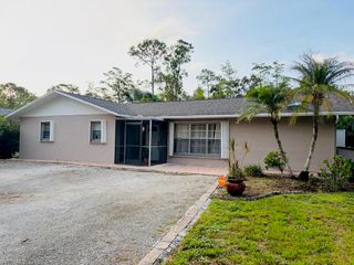 5075 Teak Wood DR, Naples, FL 34119