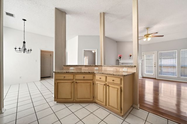 2207 Dallas Drive, Carrollton, TX 75006