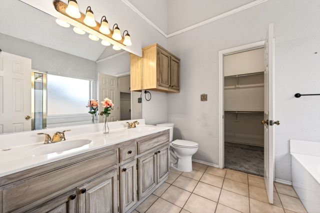 2207 Dallas Drive, Carrollton, TX 75006