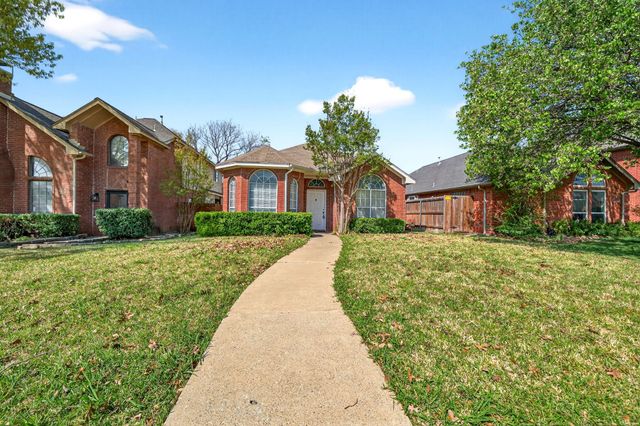 2207 Dallas Drive, Carrollton, TX 75006