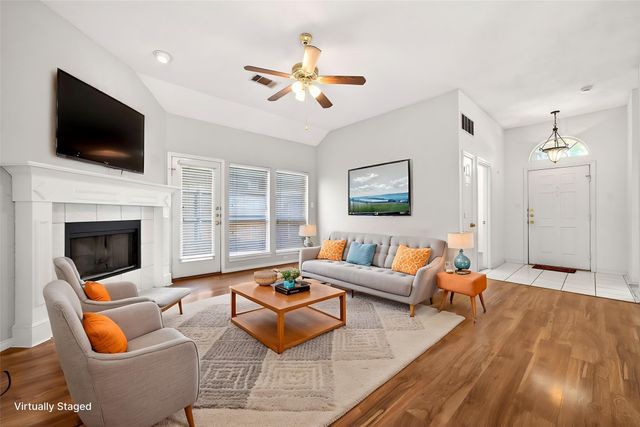 2207 Dallas Drive, Carrollton, TX 75006