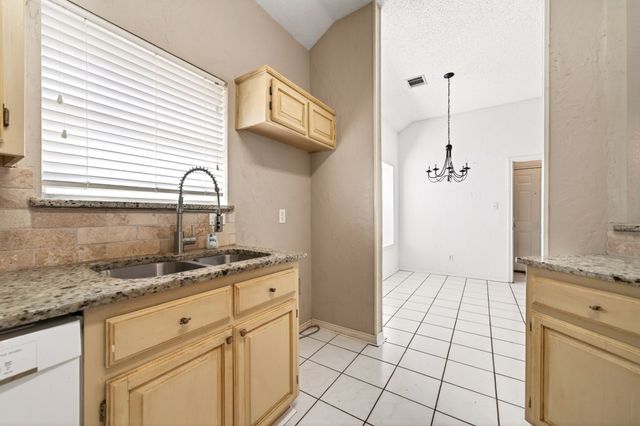 2207 Dallas Drive, Carrollton, TX 75006