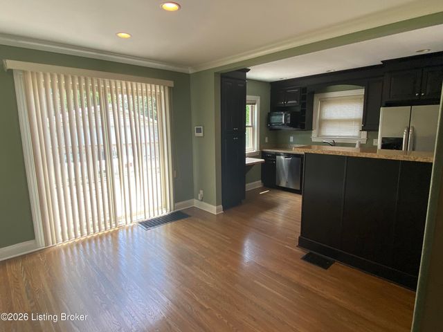 2644 Drayton Dr, Louisville, KY 40205