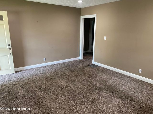 2644 Drayton Dr, Louisville, KY 40205