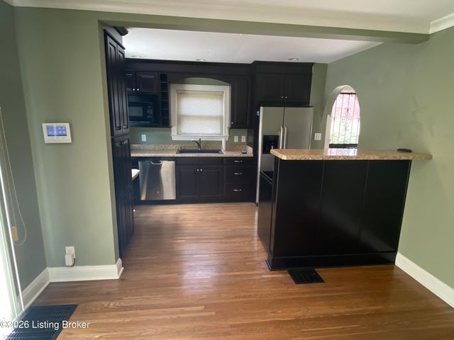 2644 Drayton Dr, Louisville, KY 40205